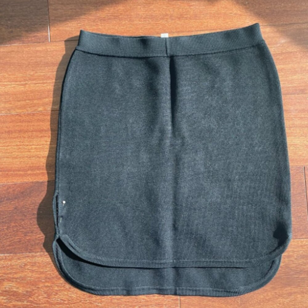 Parker Black Knit Mini Skirt with Rounded Hem | Size S